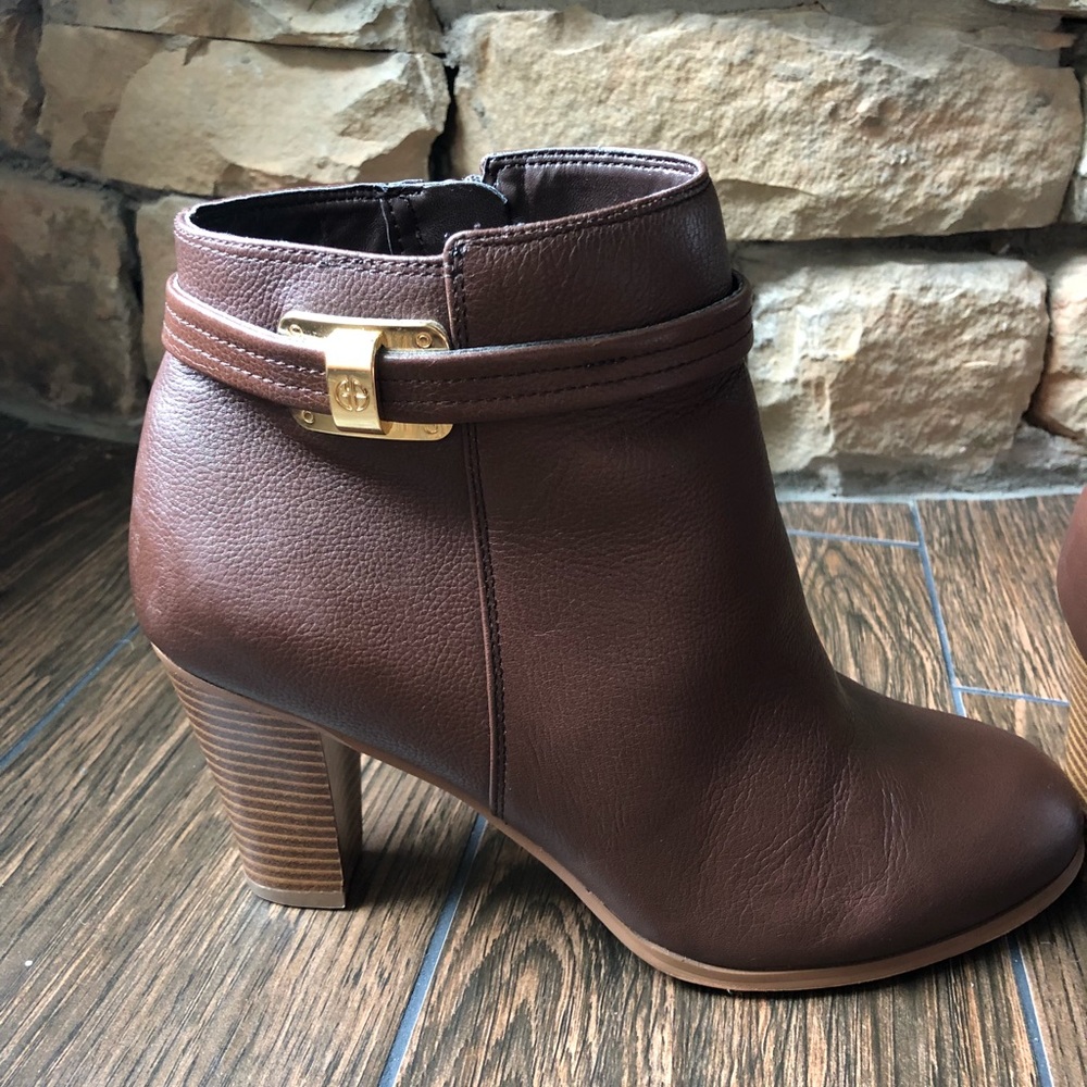 Giani Bernini Heeled Ankle Booties 10